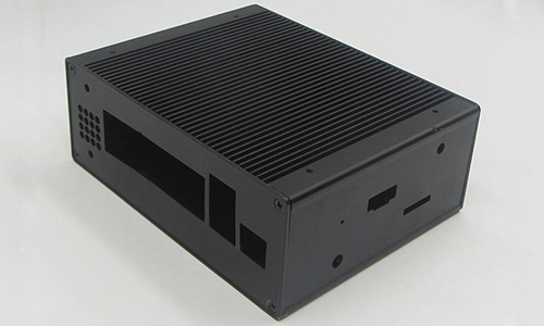 鋁型材運用在控制器電源外殼上的優(yōu)勢有哪些?